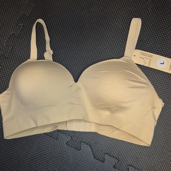 NWT Truekind® Supportive Comfort Wireless Shaping Bra - L - Picture 2 of 6